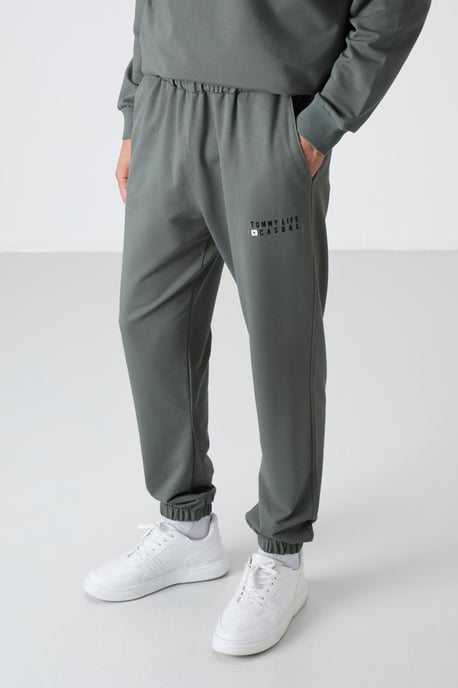 Herren Oversized Sweatshirt- und Hosen-Set - Image 4