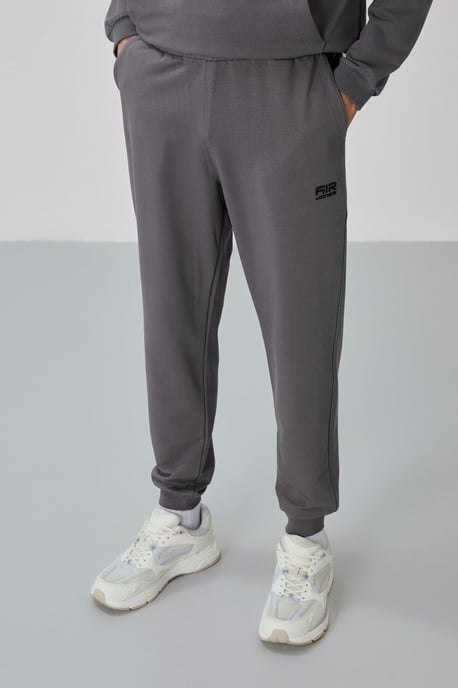Herren-Set mit Reißverschluss-Sweatshirt und Hose - Image 3