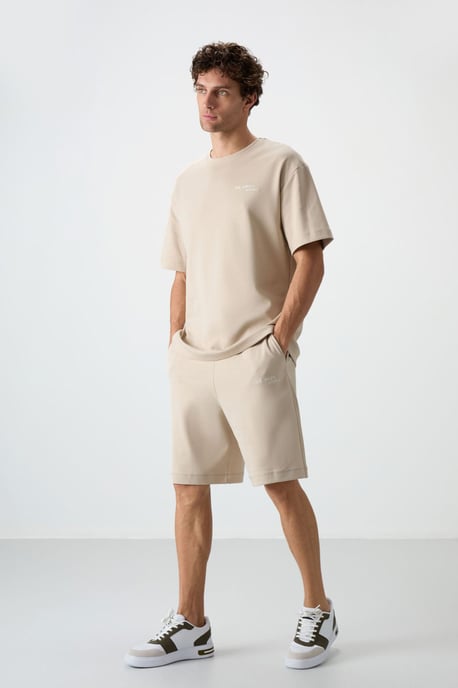 Oversized Kurzarm-T-Shirt und Shorts Set - Image 1