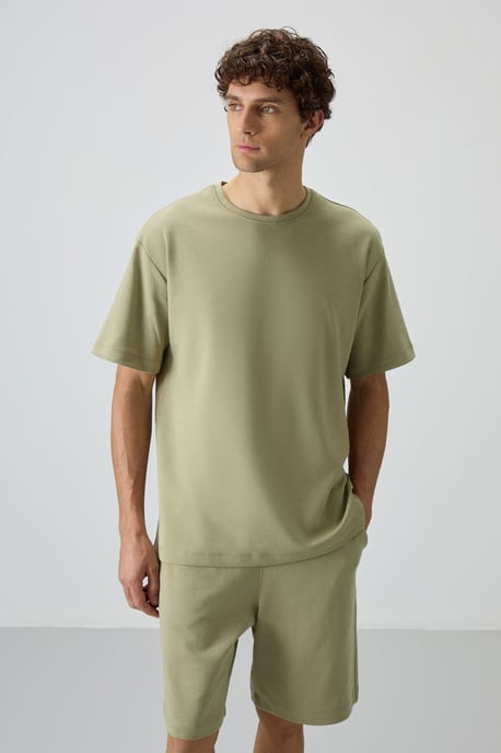Übergrößen T-Shirt und Shorts Set - Image 4