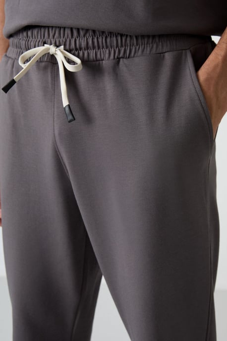 Herren Oversized T-Shirt und Hose Set - Image 3