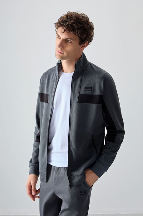 Herren Fleece Sweatshirt und Hose im Farbenblock-Design - Image 2
