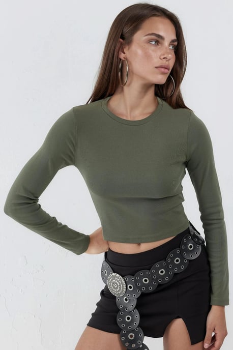 Slim Fit Langärmliges Cropped Top mit Rundhalsausschnitt - Image 1
