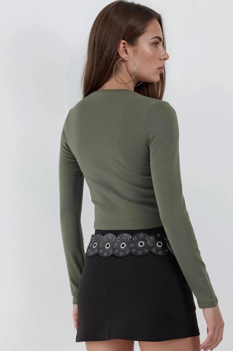 Slim Fit Langärmliges Cropped Top mit Rundhalsausschnitt - Image 4