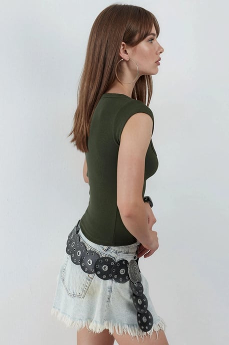 Schlanke Passform Rippstrick U-Hals Bluse - Image 2