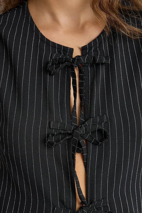 Gestreiftes ärmelloses Rundhalsbluse - Image 5