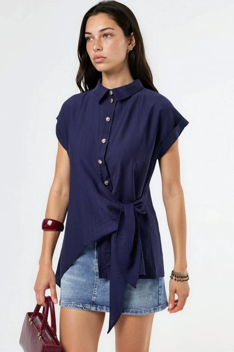 Strukturierte Gewebe-Bluse mit Bindegürtel - Image 2