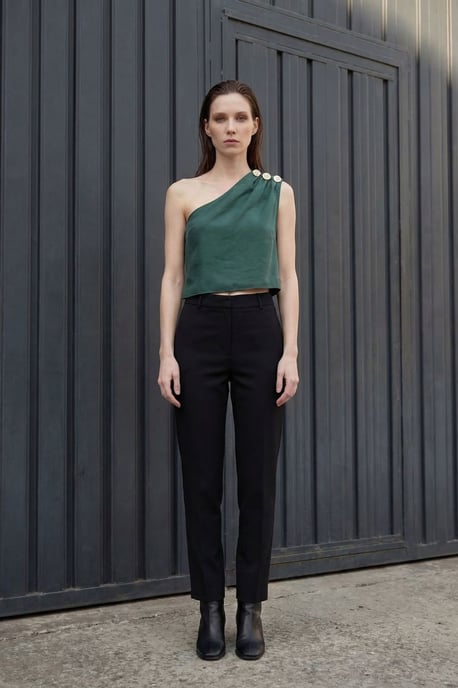 Asymmetrisches Kragen ärmelloses Chiffon-Top - Image 2