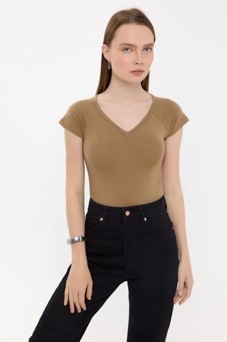Basic Kurzarm V-Ausschnitt T-Shirt - Image 1