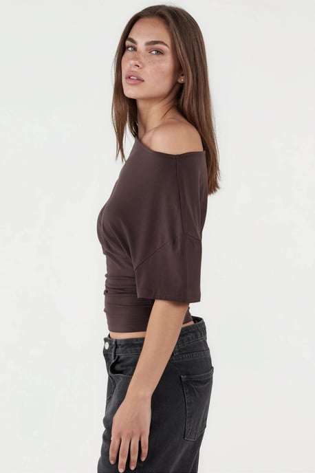 Asymmetrisches Halsweiches Viskose-Stricktop - Image 4