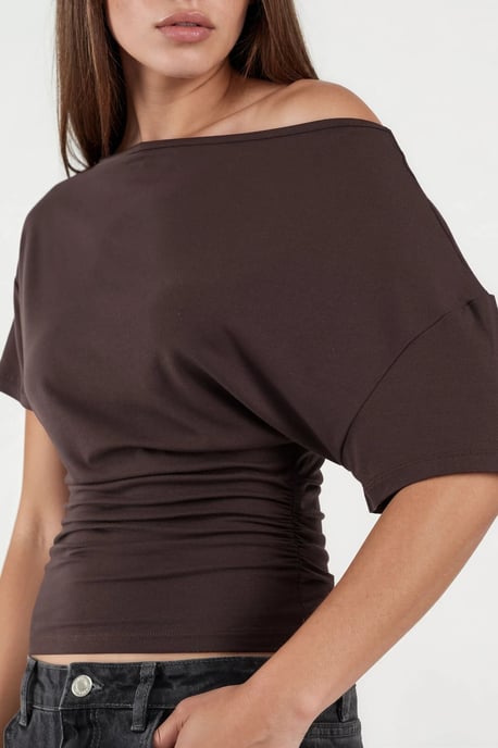 Asymmetrisches Halsweiches Viskose-Stricktop - Image 6
