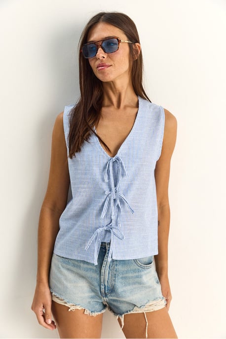 Gestreifte V-Ausschnitt-Bluse mit Bindedetail - Image 3