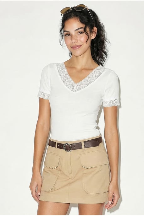 V-Ausschnitt Slim Fit Bluse - Image 4