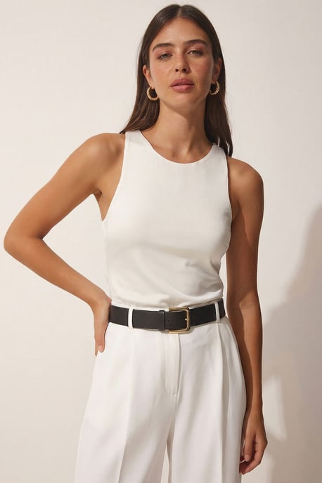 Schlankes Fit Crew Neck Cropped Top - Image 4