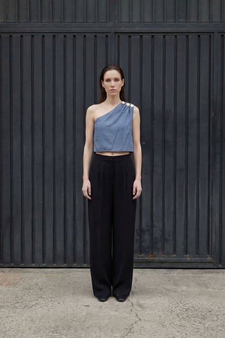 Asymmetrisches Kragen ärmelloses Chiffon-Top - Image 2