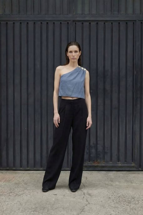 Asymmetrisches Kragen ärmelloses Chiffon-Top - Image 5