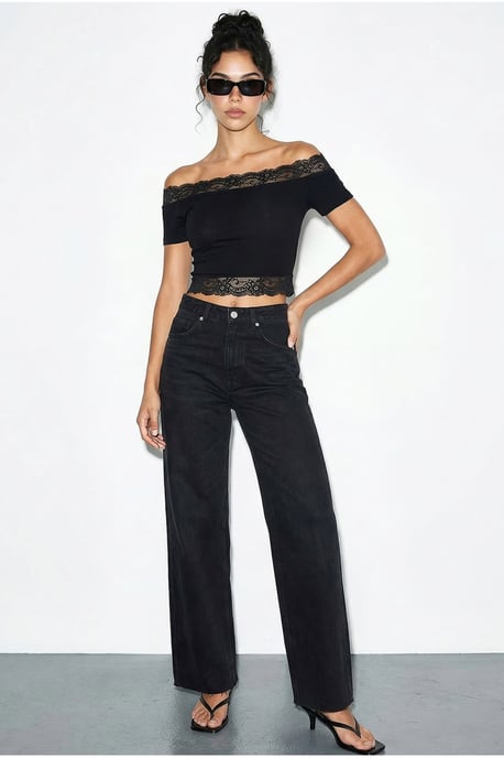 Schulterfreie, spitzenverzierte Crop-Bluse - Image 1