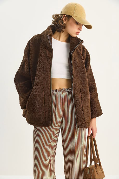 Überdimensionale Plüschjacke mit Taschen - Image 2