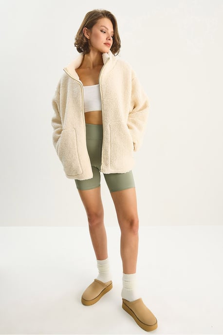 Übergroße Plüschjacke mit Taschen - Image 2