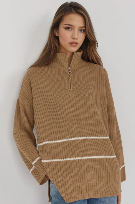 Lockerer Pullover mit Streifen und Reißverschlusskragen - Image 1