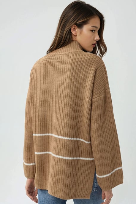 Lockerer Pullover mit Streifen und Reißverschlusskragen - Image 3