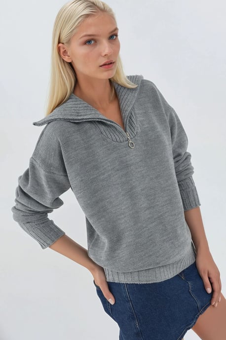 Übergroßer Rippstrickpullover mit Reißverschlusskragen - Image 3
