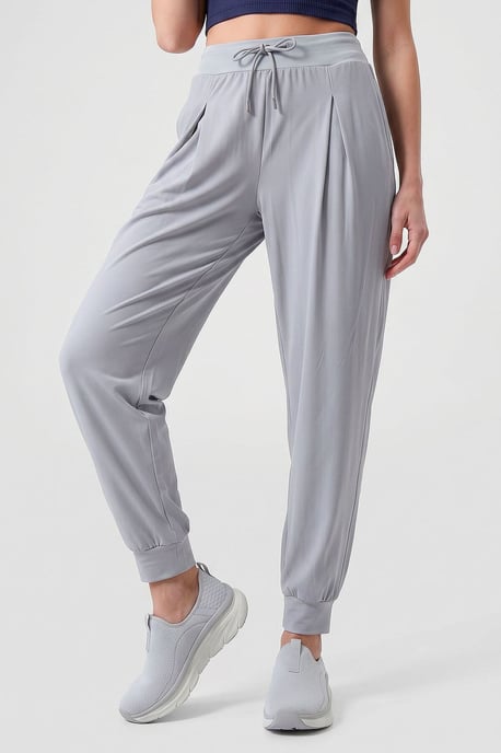 Hüftlange dünne Jersey-Jogginghosen mit Tasche - Image 5