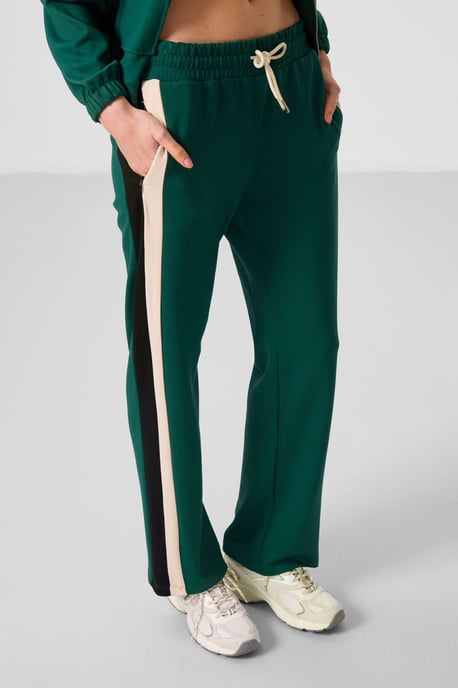 Gestreifte Palazzo-Hose mit Kordelzugbund - Image 4