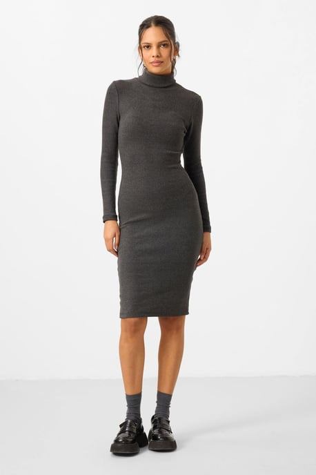 Rippstrick-Turtleneck Midi-Kleid - Image 6