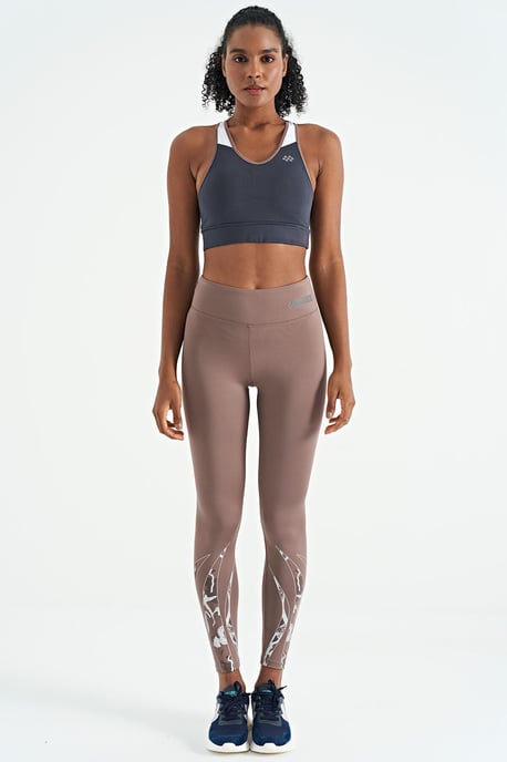 Figurbetontes U-Ausschnitt Strick-Sport-Crop-Top - Image 2