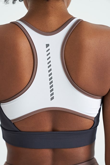 Figurbetontes U-Ausschnitt Strick-Sport-Crop-Top - Image 5