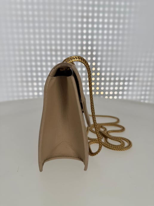 Saint Laurent Betty Umhängetasche aus beigem Leder - Image 3