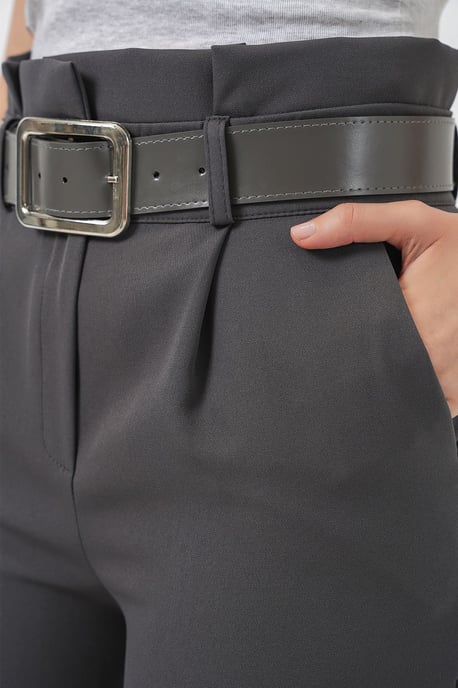 Knöchellange Gerade Hose mit Schleife - Image 6