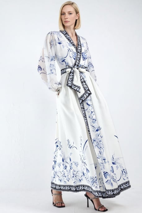Blumenkleid mit V-Ausschnitt und Gürtel im Maxiformat - Image 2