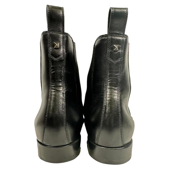 Valentino Garavani Nieten Chelsea Stiefeletten aus schwarzem Leder - Image 4