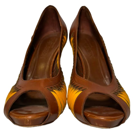Alexander McQueen Farbblock-Pumps aus braunem Leder - Image 3
