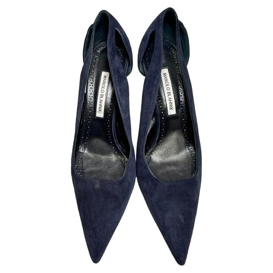 Manolo Blahnik Cut-Out Spitzen-Toe-Stiletto aus dunkelblauem Wildleder - Image 6