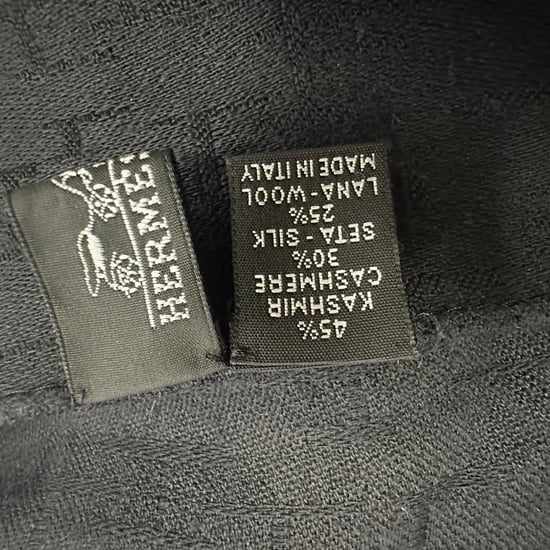 Hermès H Logo Akzent Schal aus schwarzer Kaschmir - Image 4
