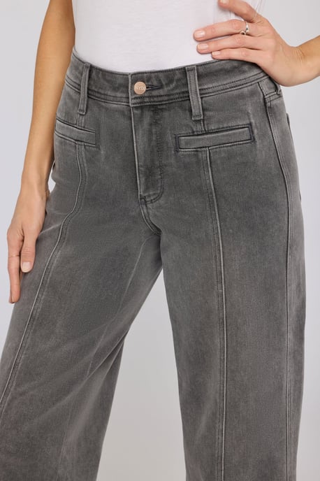 Teresa Weite Bein Knöchellange Jeans - Image 5