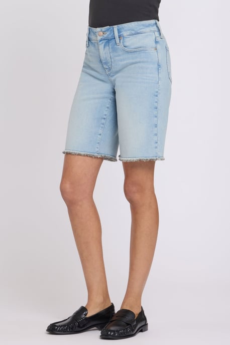 Boyfriend-Jeansshorts aus Re-New Denim - Image 3