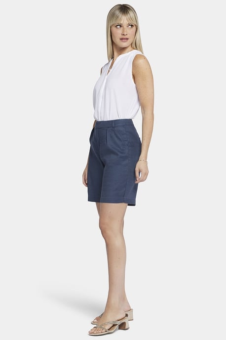 Entspannte Shorts aus Stretch-Leinen in Oxford Navy - Image 5