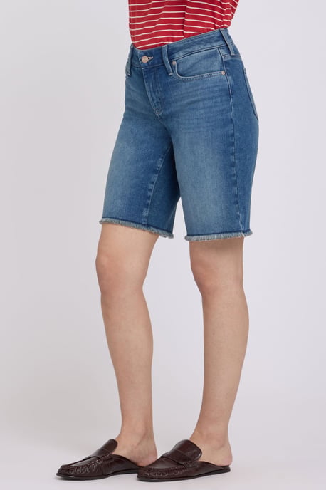 Boyfriend-Jeanskurze in Re-New Denim - Image 3