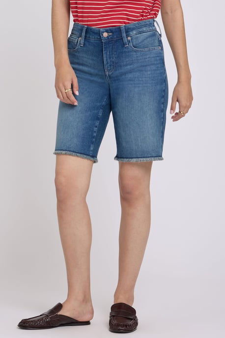 Boyfriend-Jeanskurze in Re-New Denim - Image 4