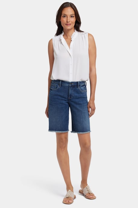 Lilly Jeansshorts mit fransigen Säumen - Image 1