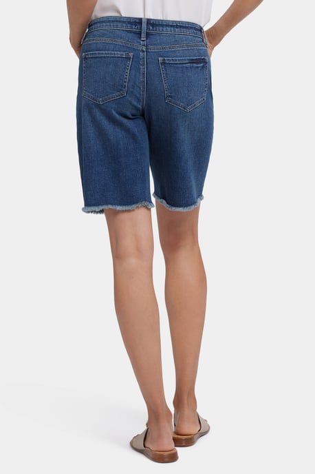 Lilly Jeansshorts mit fransigen Säumen - Image 2