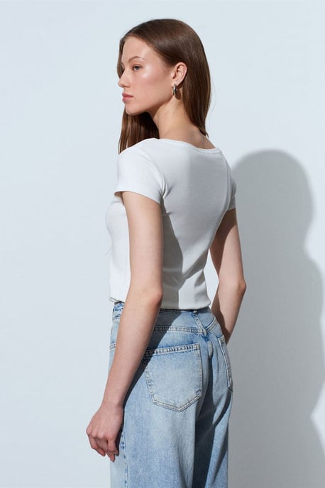 Damen Slim Fit Baumwoll U-Ausschnitt T-Shirt - Image 2
