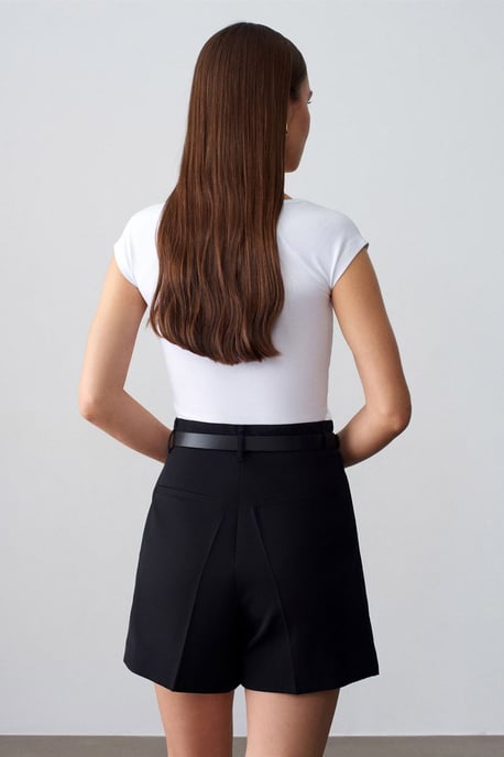 Damen Slim Fit V-Ausschnitt Baumwoll-T-Shirt - Image 2