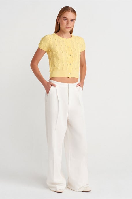 Damen Kurzjäckchen mit Jacquard-Muster und Knöpfen - Image 4