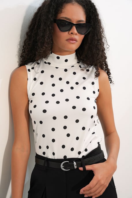 Enganliegender halber Rollkragen-Bodysuit - Image 3