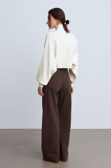 Damen Oversized verkürzter Rollkragenpullover - Image 2